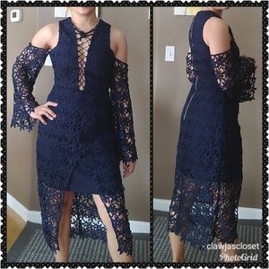 Keepsake Stay Close Midi Dress